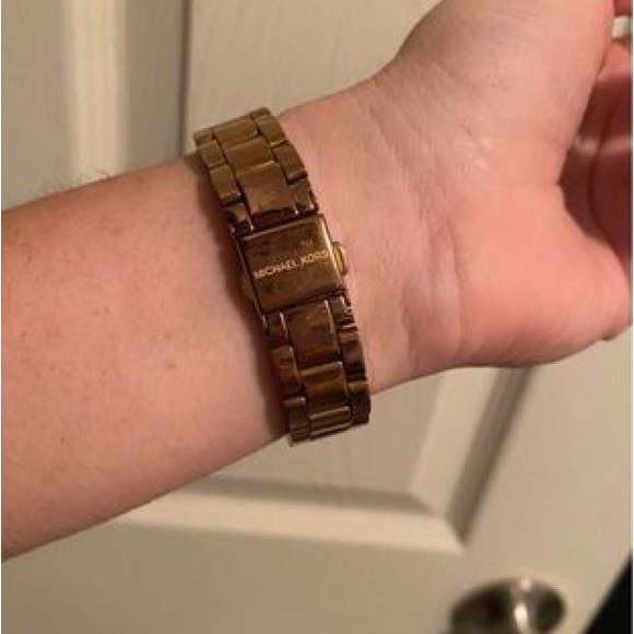 Michael Kors Watch - Picture 2 of 2